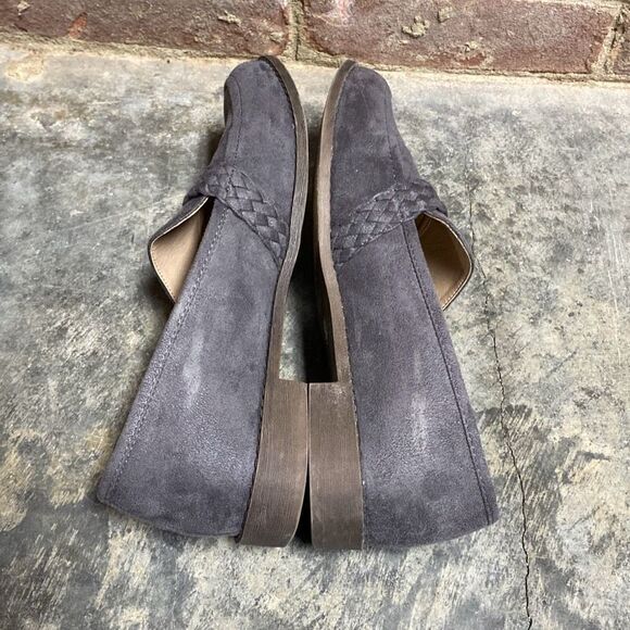 Gray Faux Suede Braided Loafer Flat Size 9 - Picture 6 of 9